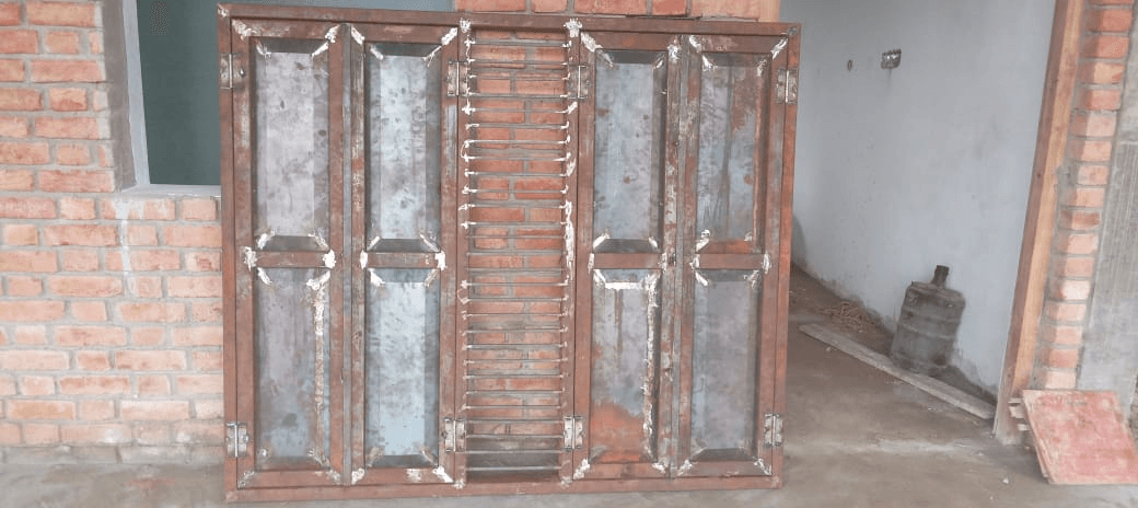 Iron Main Gate with Grill Pattern â Khadda